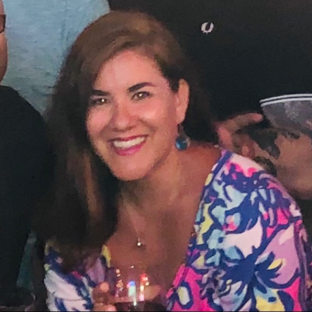 Meet your Posher, Leila